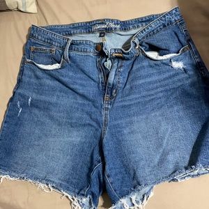 Universal Thread Shorts size 18W